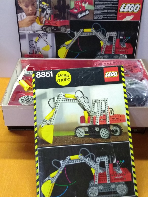 Lego Technic Graafmachine 8851