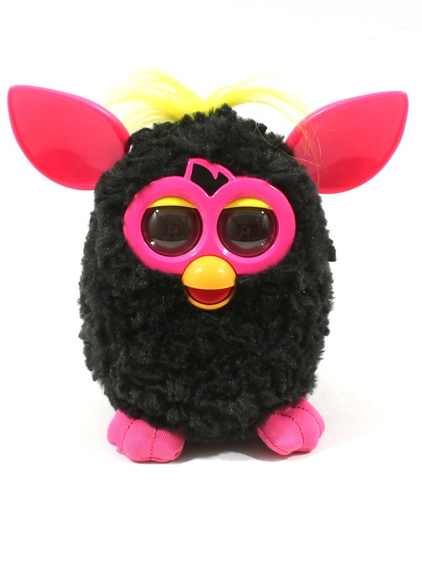 Zwartroze Furby