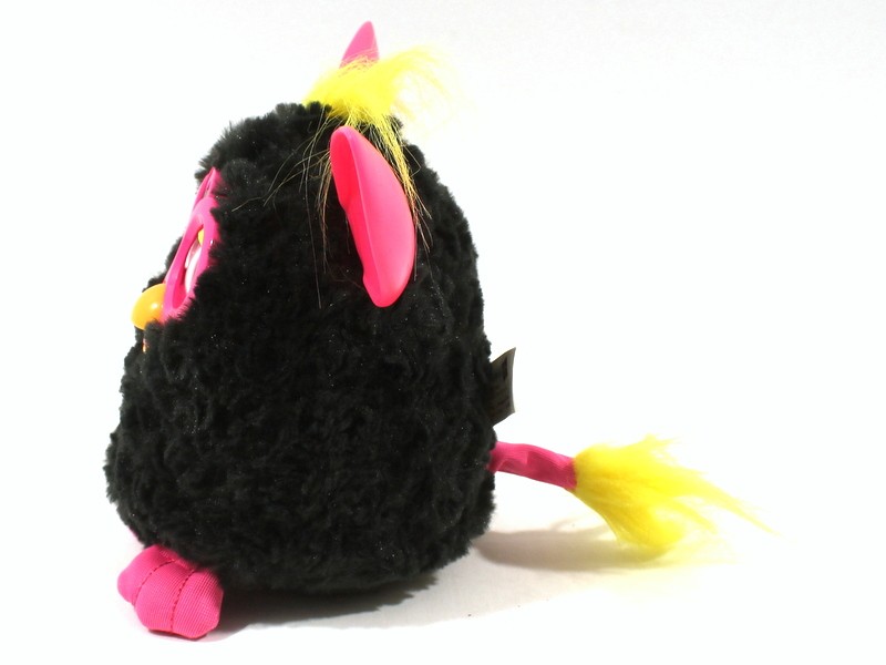 Zwartroze Furby