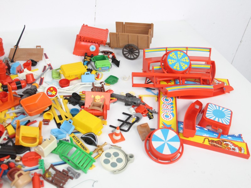 Groot lot (vintage) playmobil - 100+ figuurtjes/diertjes/accessoires