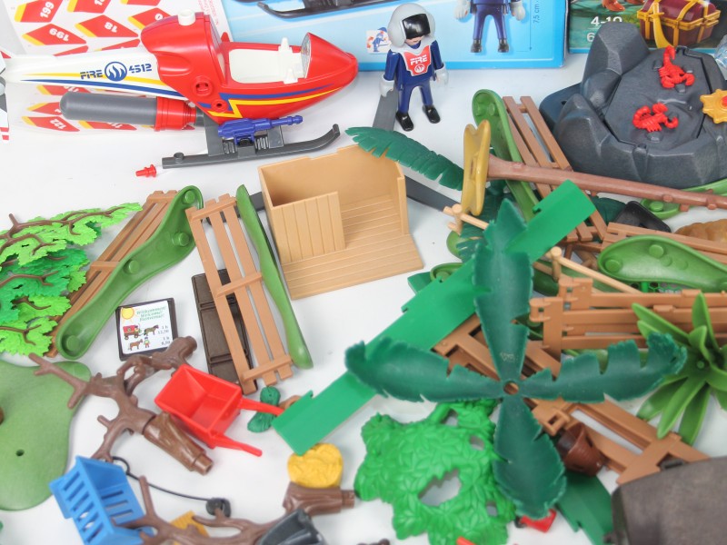 Groot lot (vintage) playmobil - 100+ figuurtjes/diertjes/accessoires