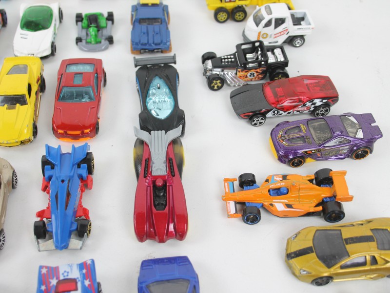 Groot lot HOTWHEELS speelgoed auto's