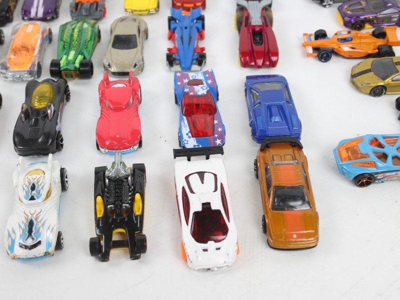 Groot lot HOTWHEELS speelgoed auto's