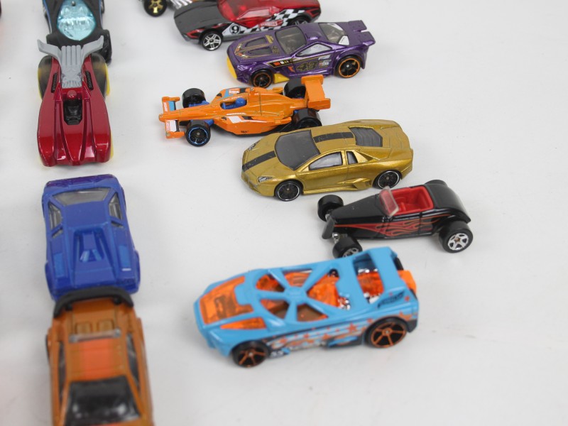 Groot lot HOTWHEELS speelgoed auto's