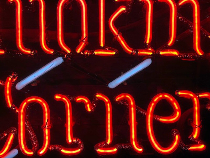 Neon Light element : Smoking Corner