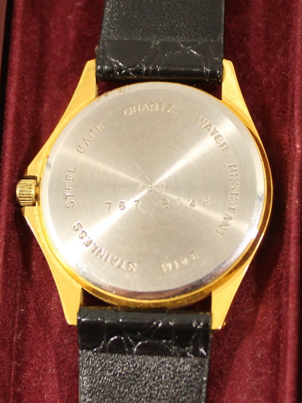 Vergulde Pontiac Horloge