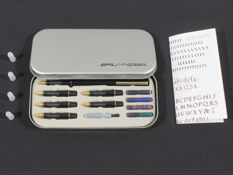 Bruyzeel Sakura Calligraphy hobbyset