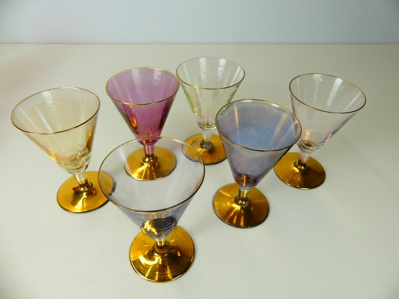 Vintage glazen voor cocktails en cognac.