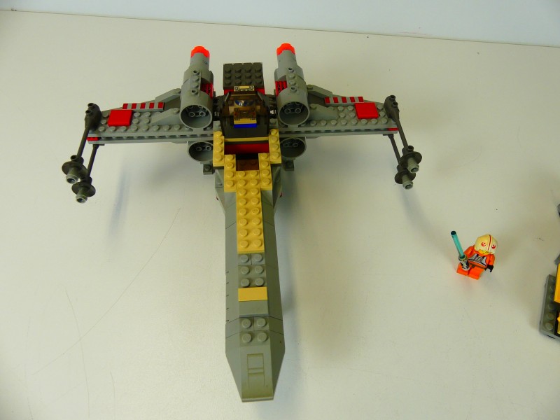 Star Wars 7140  X-wing fighter - LEGO