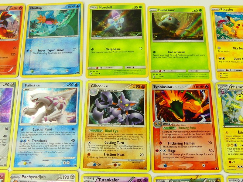 Pokémon Holo cards - 50 stuks