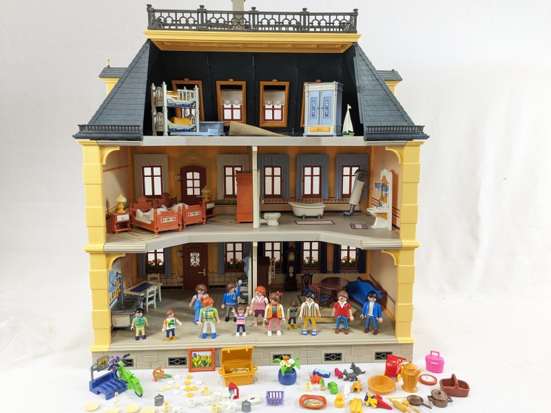 Playmobil Herenhuis [5301] ingericht met sets [ 5318, 5319, 5327 en 5328]