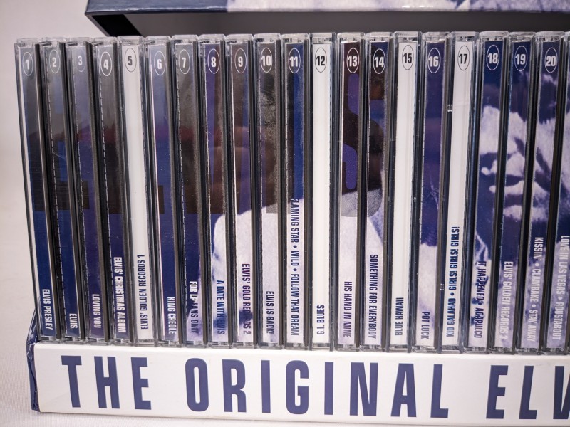 The original Elvis Presley Collection [50 CD's]