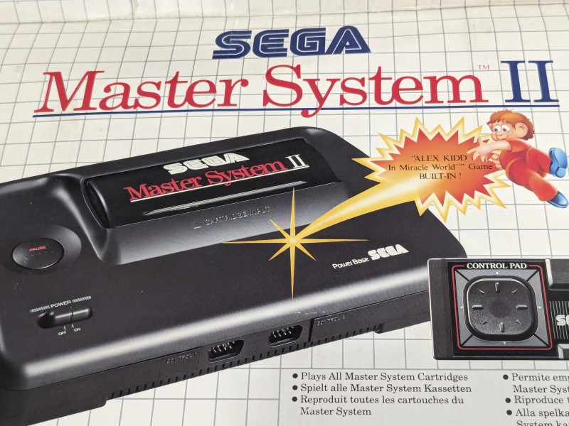 SEGA Master System II [originele verpakking + 13 games]