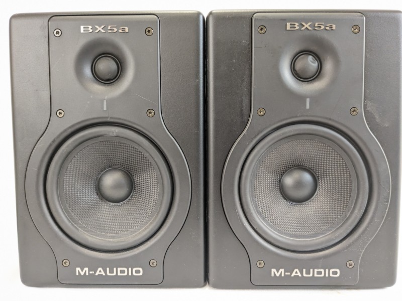 M-Audio BX5a Deluxe [UPDATE: 2 ingedeukte tweeters]