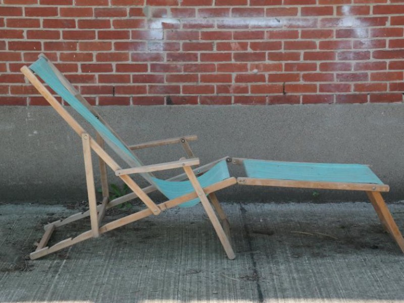 3 vintage houten vouwstoelen