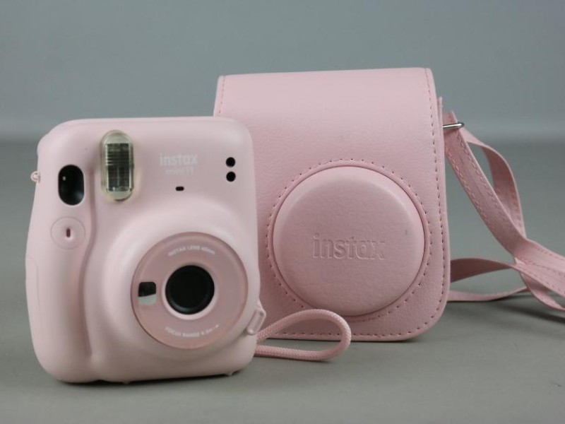 Instax 11