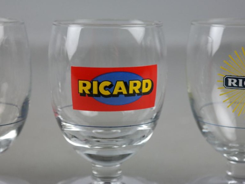 4 Ricard glazen