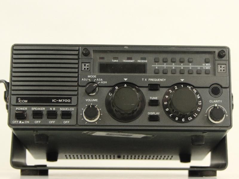 Icom M700 SSB radio, Icom At-130 automatische antennetuner - 150 Watt