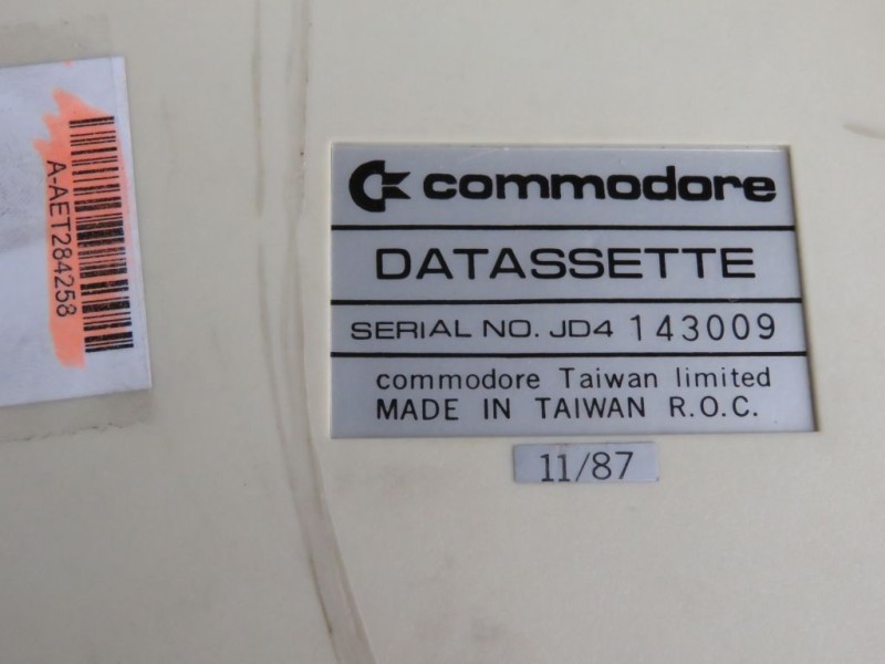 Commodore datasette + Pipeline II spel