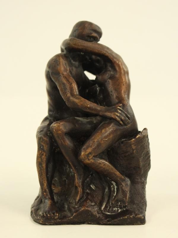 Kleine bronzen reproductie 'De Kus' naar Auguste Rodin