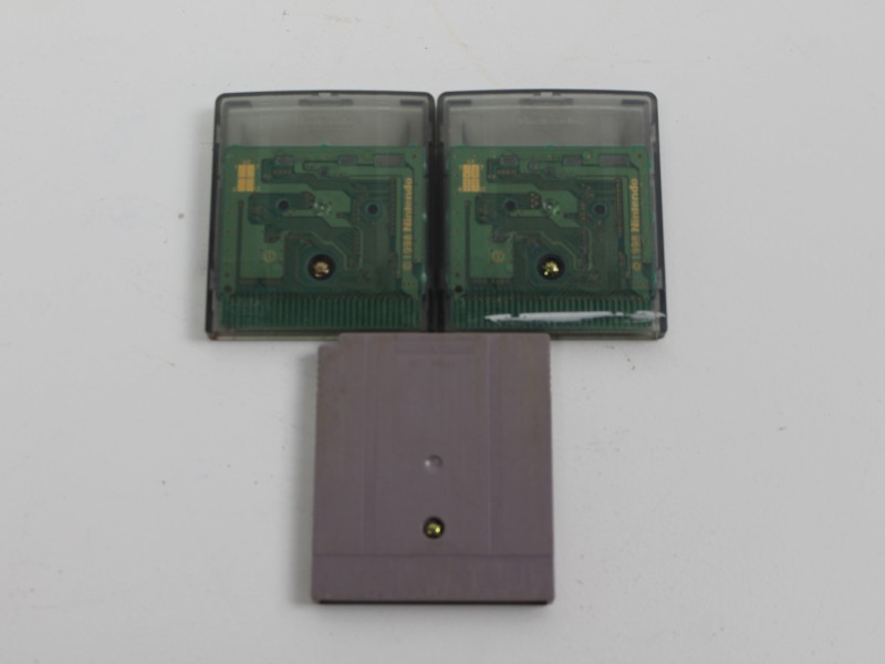 Gameboy (color) games - Batman, Aladdin, Beach 'n ball