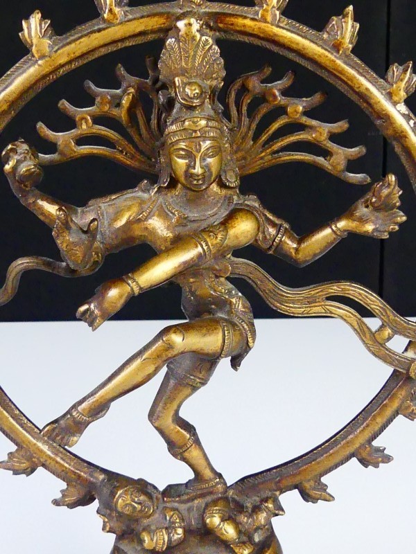 Bronzen beeld dansende Shiva