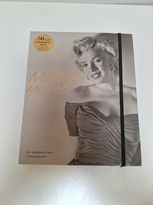 Set Marilyn Monroe items