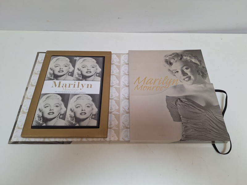 Set Marilyn Monroe items