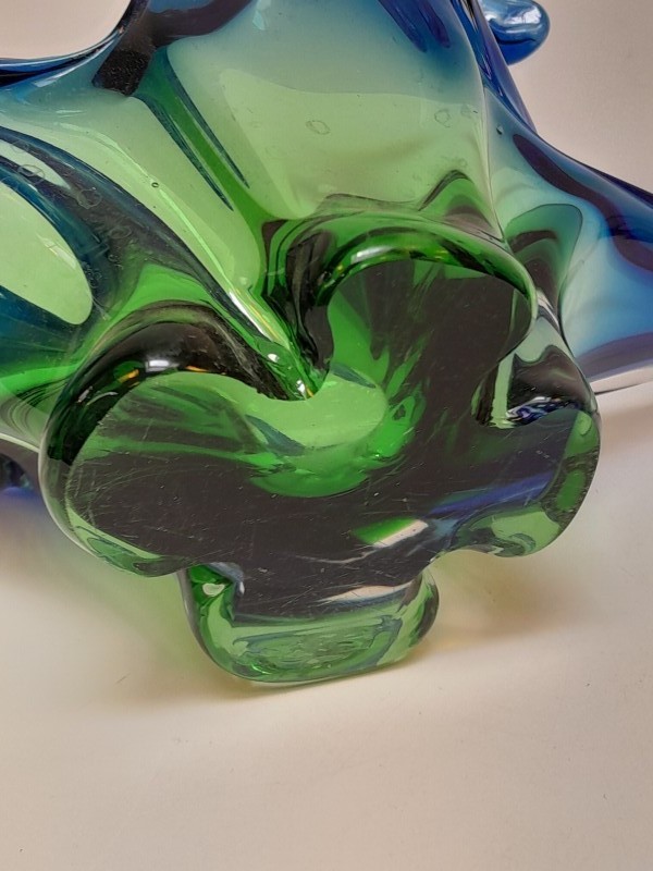 Sierlijke blauw groene schaal - Murano