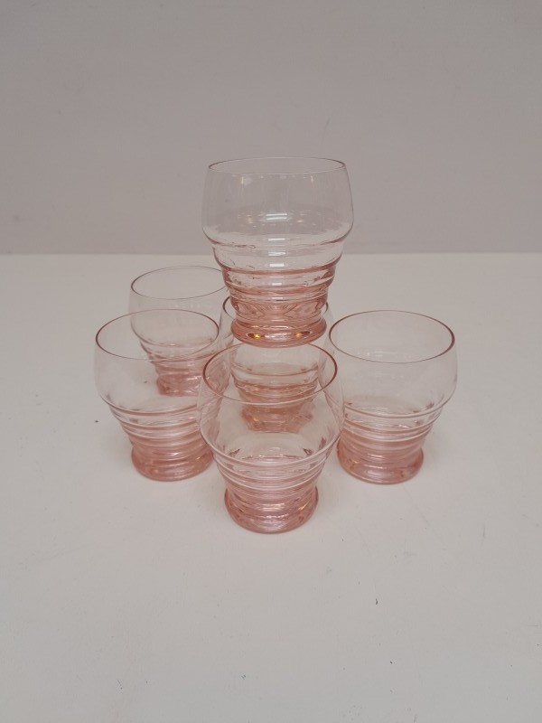 Art Deco roze glazen set