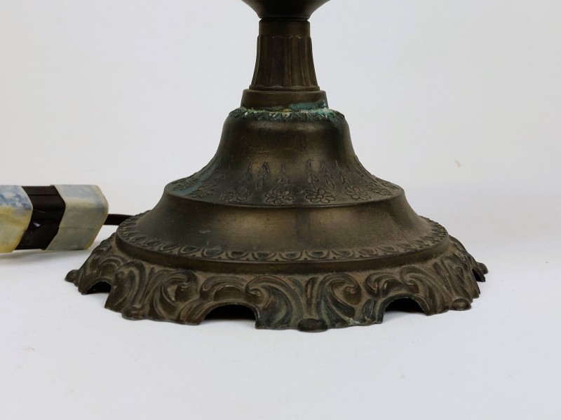 Hoge zwarte lamp