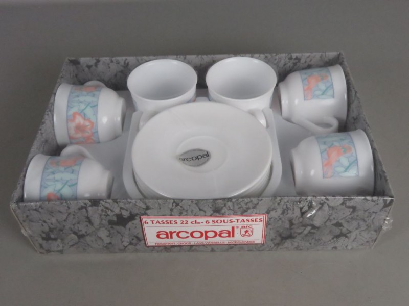 Vintage Arcopal koffieservies (nieuw)