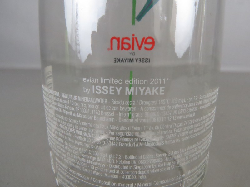 5 limited edition design Evian flessen