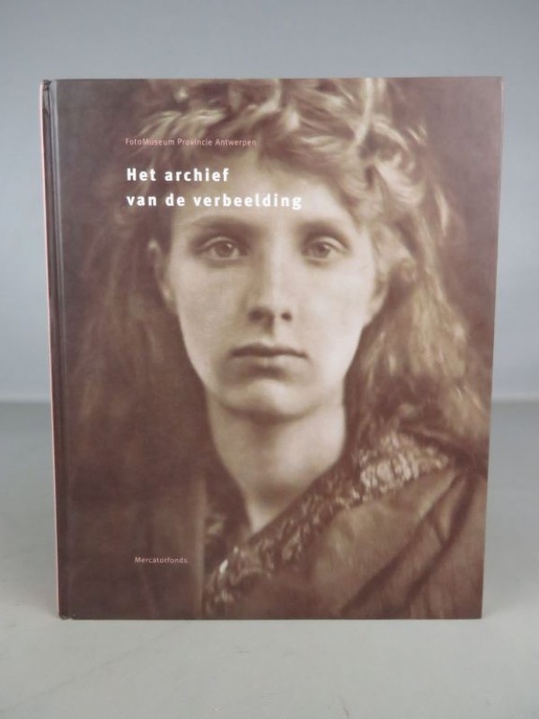 Hardcover fotoboek met duiding 2002.