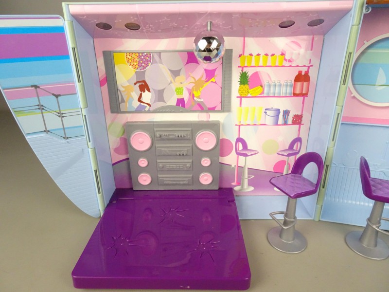 Lot Barbie jet+ barbie poppen + accessoires