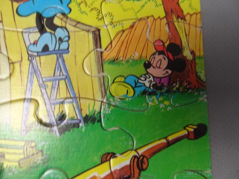 Vintage houten puzzel "Mickey Mouse and friends" (compleet)