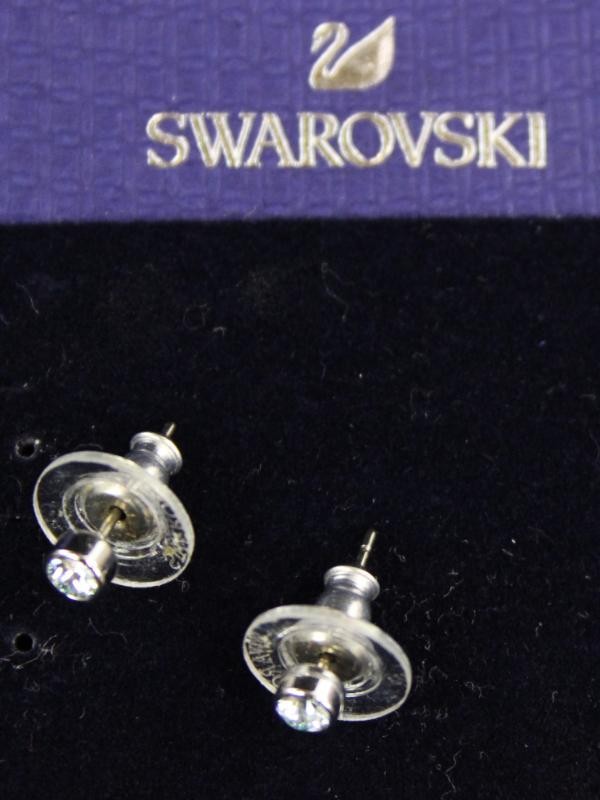 Swarovski ketting en oorknopjes in O.V.P.