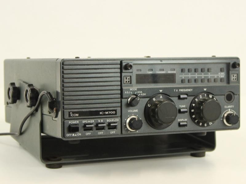 Icom M700 SSB radio, Icom At-130 automatische antennetuner - 150 Watt