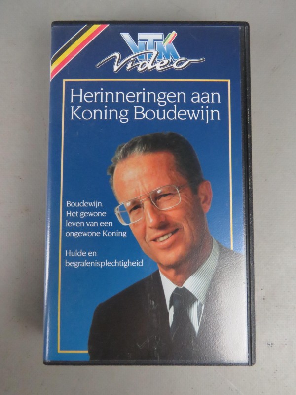 Lot van vier Royalty's VHS video's