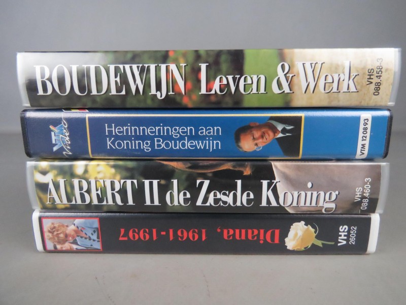 Lot van vier Royalty's VHS video's