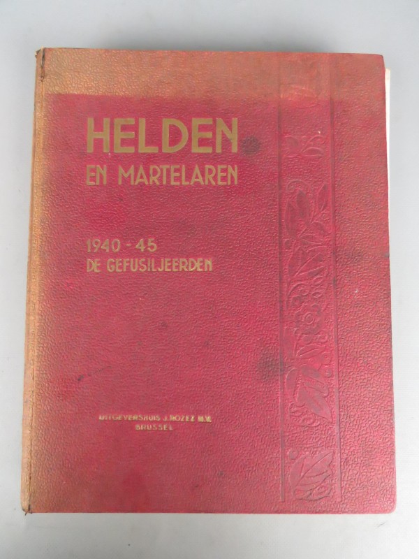 Boek helden en martelaren