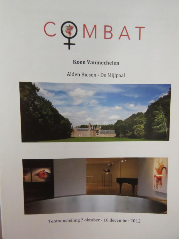 Fotoboek "Combat" van Koen Vanmechelen 2012.