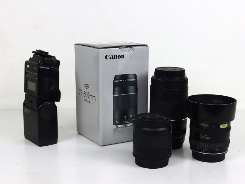 Set van 3 Canon lenzen + Speedlite