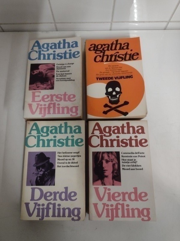 Agatha Christie Vijflingenreeks