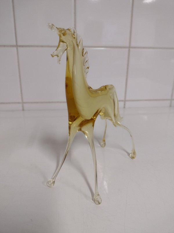 Glazen paard in Murano stijl