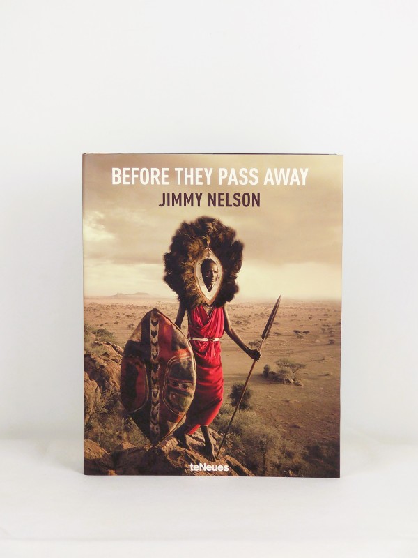Folio boek 'Before they pass' van Jimmy Nelson