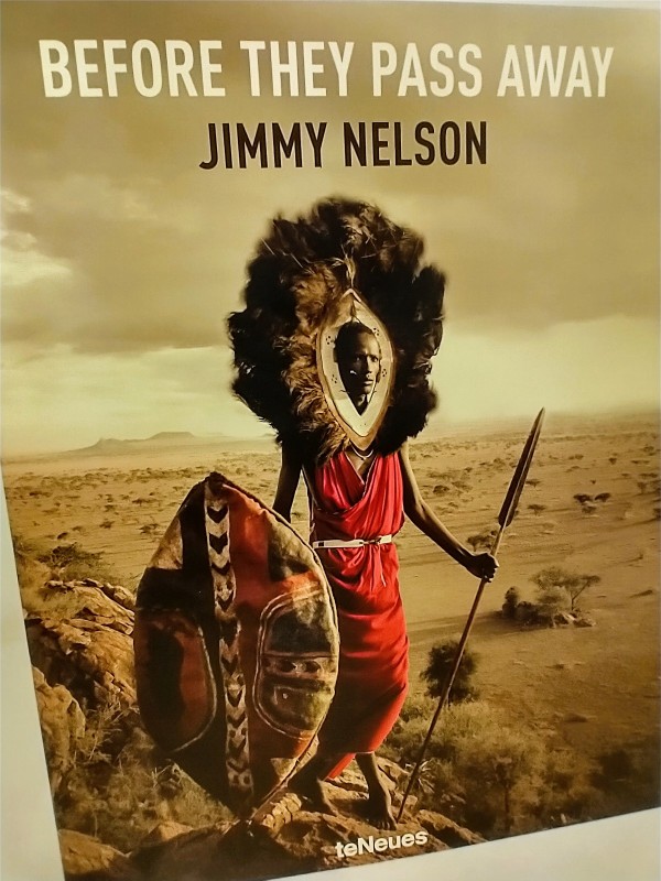 Folio boek 'Before they pass' van Jimmy Nelson