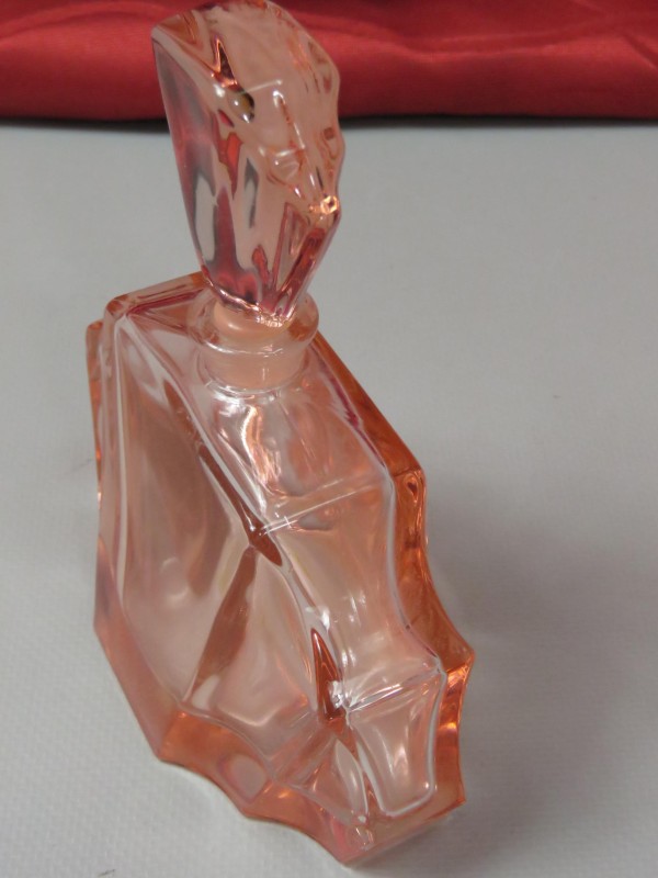 Art Deco rosé glazen parfumfles