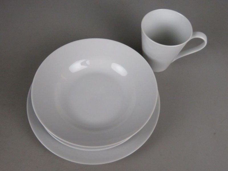 Flow servies (nieuw) in originele doos