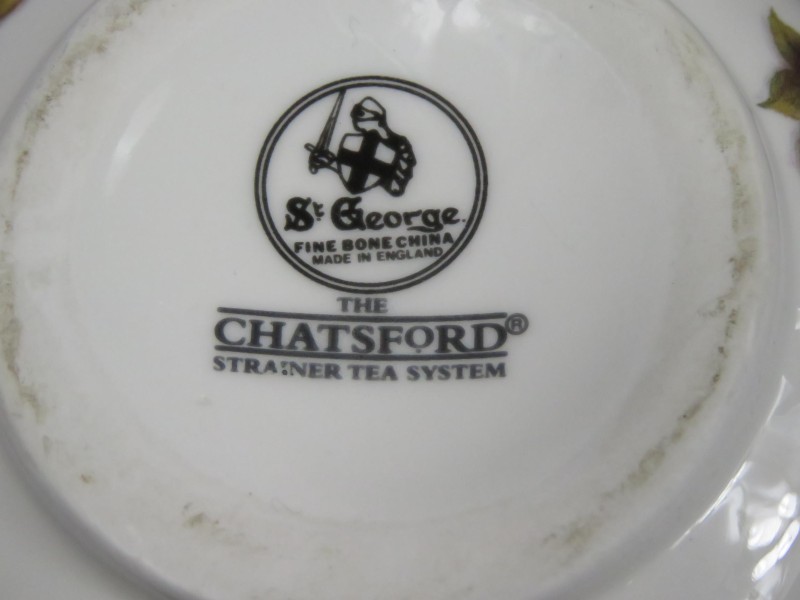 St George fine bone China theepot